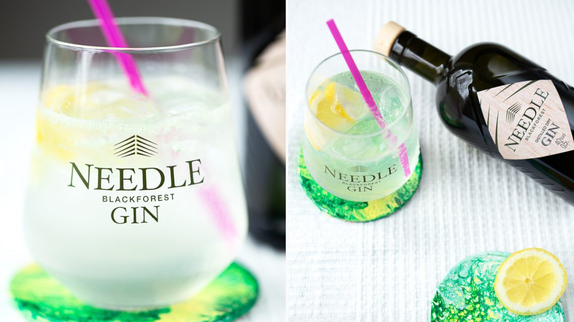 Korkuntersetzer im Pouring Look mit Needle Gin